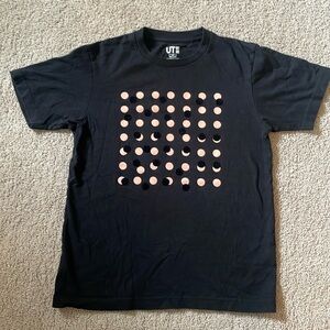 Dusen Dusen x UNIQLO - Felt Circle Moon T-Shirt